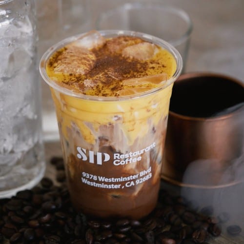 Ca Phe Trung/Egg Coffee.
