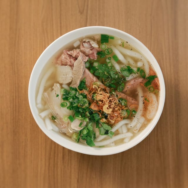 Banh Canh Nuoc Trong/udon Soup.