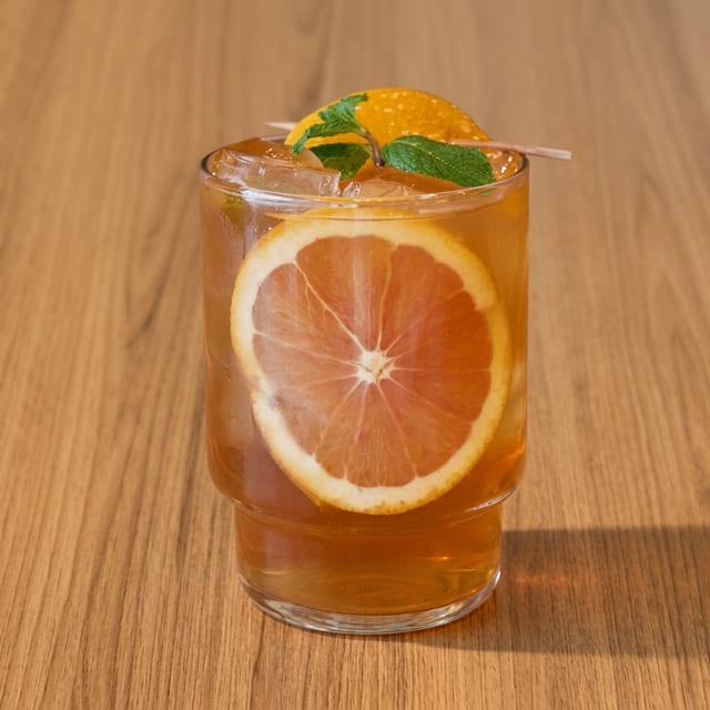 Tra Dao Cam Sa/Peach Lemongrass Tea.